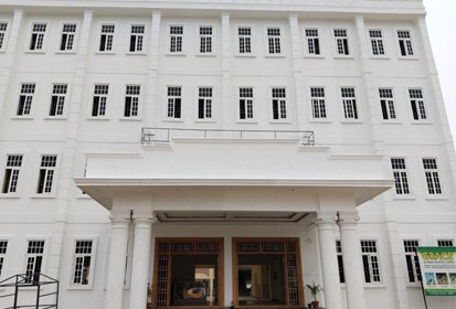 Spacious, Safe & Hygienic Campus